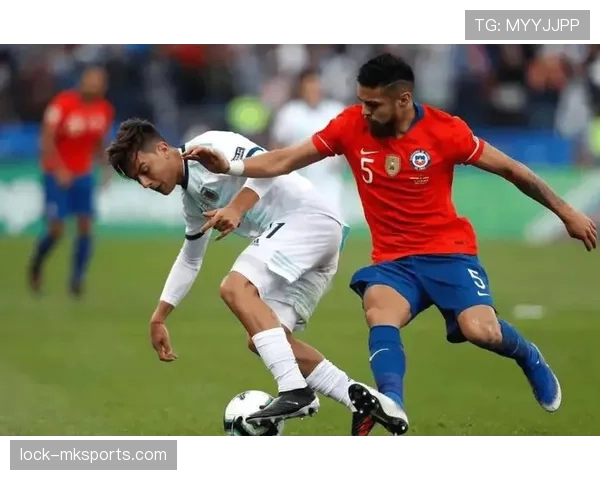 智利队定位球战术奏效,稳健表现助球队连克强敌 智利队定位球战术奏效,稳健表现助球队连克强敌